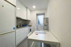 Quarto no Campo Pequeno, Lisboa com Despesas Incluídas