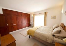 Central Luz - Ground floor 2+2 apartment with excellent  outdoor terracing