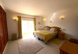 Central Luz - Ground floor 2+2 apartment with excellent  outdoor terracing