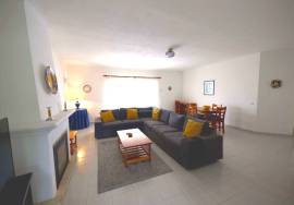 Central Luz - Ground floor 2+2 apartment with excellent  outdoor terracing