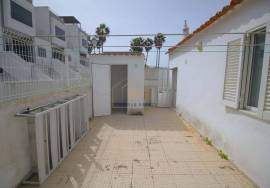 Single storey 2 bedroom villa in Ferragudo