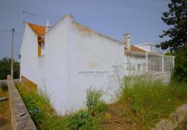 Single storey 2 bedroom villa in Ferragudo