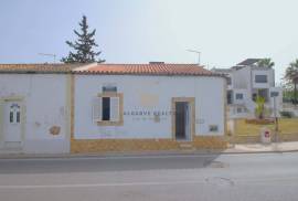 Single storey 2 bedroom villa in Ferragudo