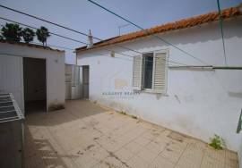 Single storey 2 bedroom villa in Ferragudo