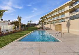 Carvoeiro – Fully furnished and decorated 3-bedroom apartment with frontal sea views and large terraces