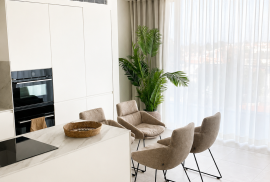 Carvoeiro – Fully furnished and decorated 3-bedroom apartment with frontal sea views and large terraces
