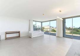 Carvoeiro – Furnished and decorated T3 penthouse with private rooftop, heated pool and panoramic ocean views