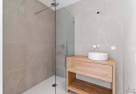 Carvoeiro – Furnished and decorated 2-bedroom apartment on the top floor with generous terraces and sea views Carvoeiro – Furnished and decorated 2-bedroom apartment on the top floor with generous terraces and sea views