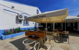 Building with two ground floor buildings, located in Terrugem - Elvas - Alentejo
