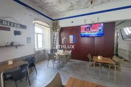 Building with two ground floor buildings, located in Terrugem - Elvas - Alentejo