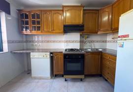 2 Bedroom Apartment with Excellent Location in Alhos Vedros