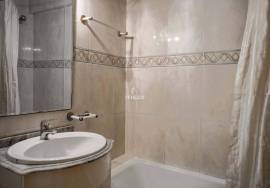 2 Bedroom Apartment with Excellent Location in Alhos Vedros