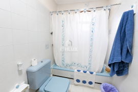 Manor house with garage for 3 cars, patio, terraces and multiple suites for sale in Don Benito