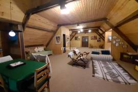 Charming Villa with 2,700 m² of Land and Nature Views | Campos do Jordão