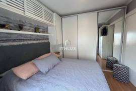 Charming furnished apartment, 42m², for sale, 1 bedroom, large living room, social bathroom, 1 covered parking space garage, Santana, POA/RS