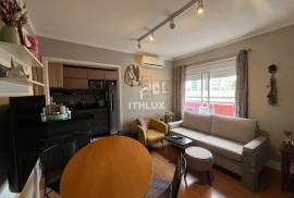Charming furnished apartment, 42m², for sale, 1 bedroom, large living room, social bathroom, 1 covered parking space garage, Santana, POA/RS
