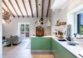 Totally renovated detached 3 bedroom quinta, in 2,760  m² plot. Santa Bárbara de Nexe.