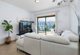 3 Bedroom Apartment with Pool and Large Balconies in Quarteira