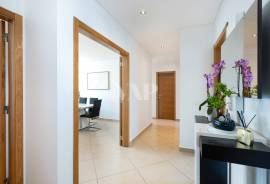3 Bedroom Apartment with Pool and Large Balconies in Quarteira