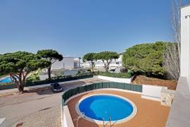 4 Bedroom Semi-Detached House, Vilamoura