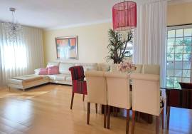 Elegant FURNISHED 3 Bedroom Apartment with 2 Suites in the Prestigious Quinta da Beloura Elegant FURNISHED 3 Bedroom Apartment with 2 Suites in the Prestigious Quinta da Beloura
