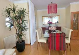 Elegant FURNISHED 3 Bedroom Apartment with 2 Suites in the Prestigious Quinta da Beloura Elegant FURNISHED 3 Bedroom Apartment with 2 Suites in the Prestigious Quinta da Beloura