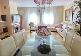 Elegant FURNISHED 3 Bedroom Apartment with 2 Suites in the Prestigious Quinta da Beloura