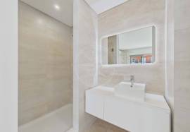 Tavira Centre Contemporary 3 bed Villa with Private Pool & Garden