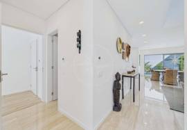 Tavira Centre Contemporary 3 bed Villa with Private Pool & Garden