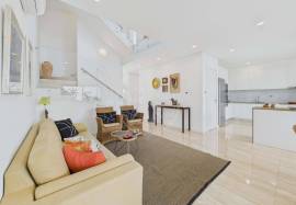 Tavira Centre Contemporary 3 bed Villa with Private Pool & Garden