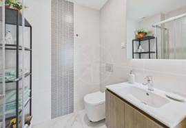 Tavira centre 2 bed penthouse apartment with private 91 m2 rooftop terrace
