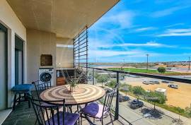Tavira centre 2 bed penthouse apartment with private 91 m2 rooftop terrace