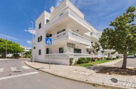 1 bedroom apartment with wrap around terrace near golf & beach