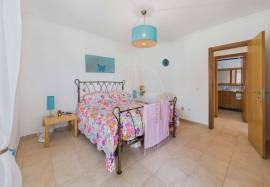1 bedroom apartment with wrap around terrace near golf & beach