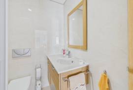 Tavira 2 bedroom top floor apartment with open sea & country views