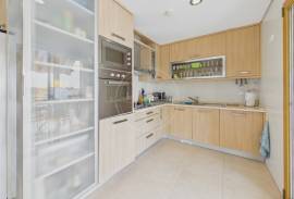 Tavira 2 bedroom top floor apartment with open sea & country views