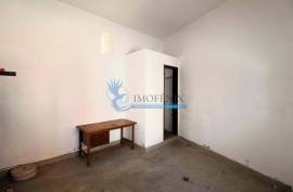 Property for Rehabilitation with Panoramic View in the Village of Boliqueime