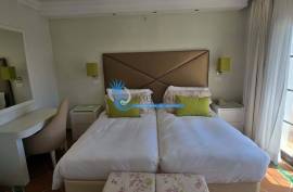 Elegant 2 Bedroom Apartment in the Prestigious Pine Cliffs Resort Algarve