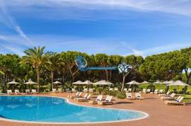 Elegant 2 Bedroom Apartment in the Prestigious Pine Cliffs Resort Algarve