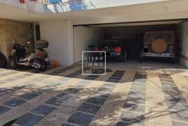 Villa with swimming pool and panoramic views, Restelo, Lisbon