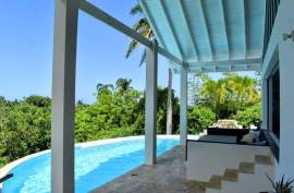 Private, Easy-Care Lifestyle Private, Easy-Care Lifestyle