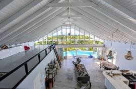 Private, Easy-Care Lifestyle Private, Easy-Care Lifestyle