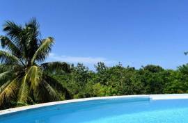 Private, Easy-Care Lifestyle Private, Easy-Care Lifestyle