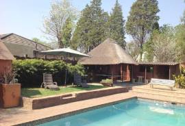 Luxury 11 Bed Estate With 4 Garden Cottages For Sale in Fontainebleau Randburg South Africa