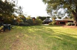 Luxury 11 Bed Estate With 4 Garden Cottages For Sale in Fontainebleau Randburg South Africa
