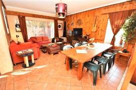Luxury 11 Bed Estate With 4 Garden Cottages For Sale in Fontainebleau Randburg South Africa