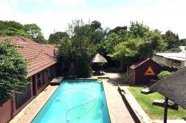 Luxury 11 Bed Estate With 4 Garden Cottages For Sale in Fontainebleau Randburg South Africa