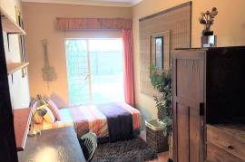 Luxury 11 Bed Estate With 4 Garden Cottages For Sale in Fontainebleau Randburg South Africa