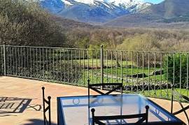 10 bed 4 Star Hotel For Sale in Navalonguilla Avila Spain