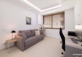 Modern 3 Bedroom Sea View Apartment with Rooftop Pool in Lagos